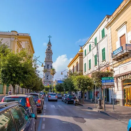 Gleda In The Square Πανσιόν Πομπηία