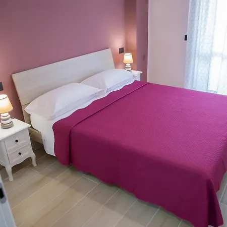 Gleda In The Square Guest house *